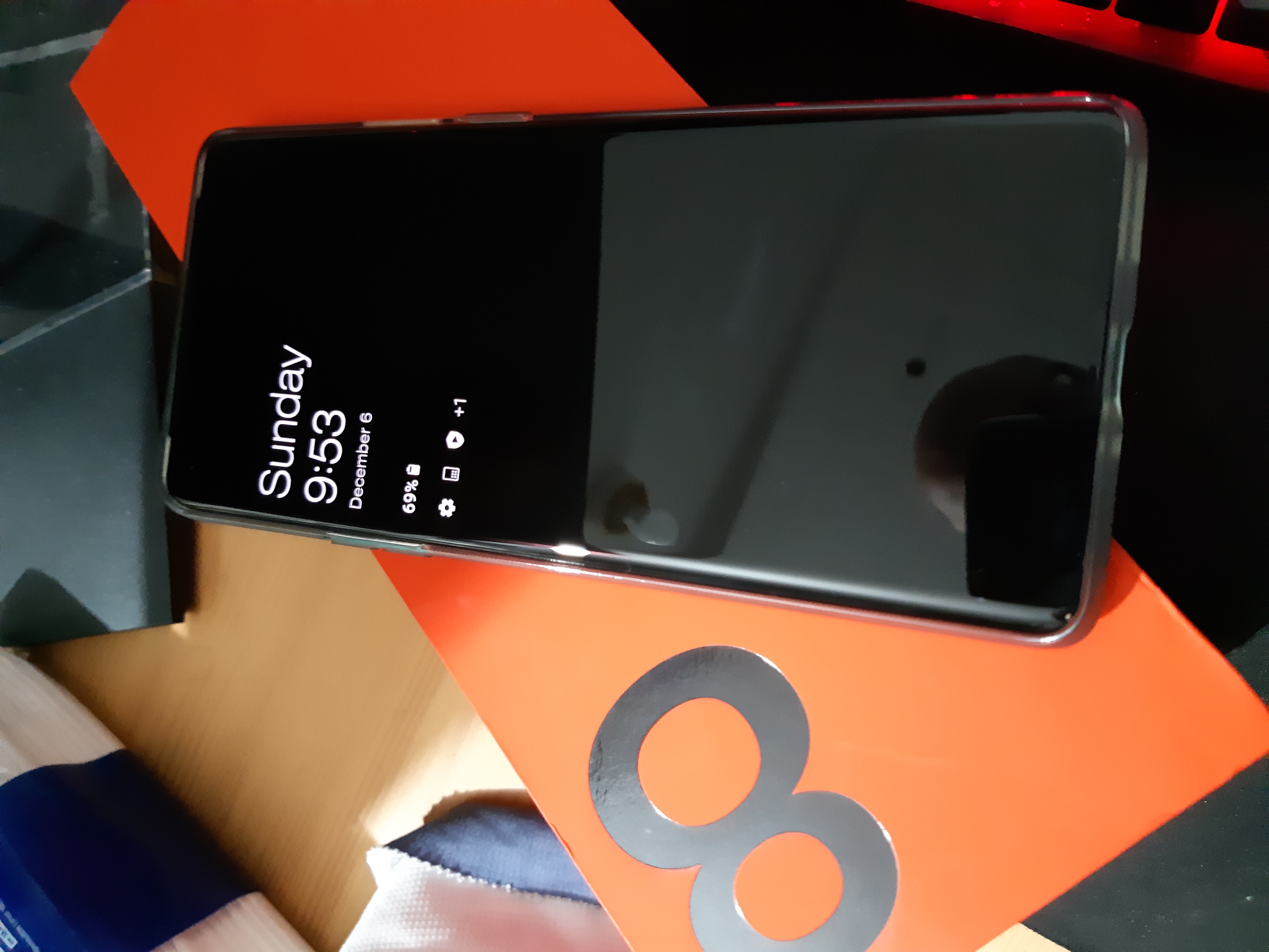 למכירה או החלפה OnePlus 8 Pro 12GB Ram באחריות - FXP