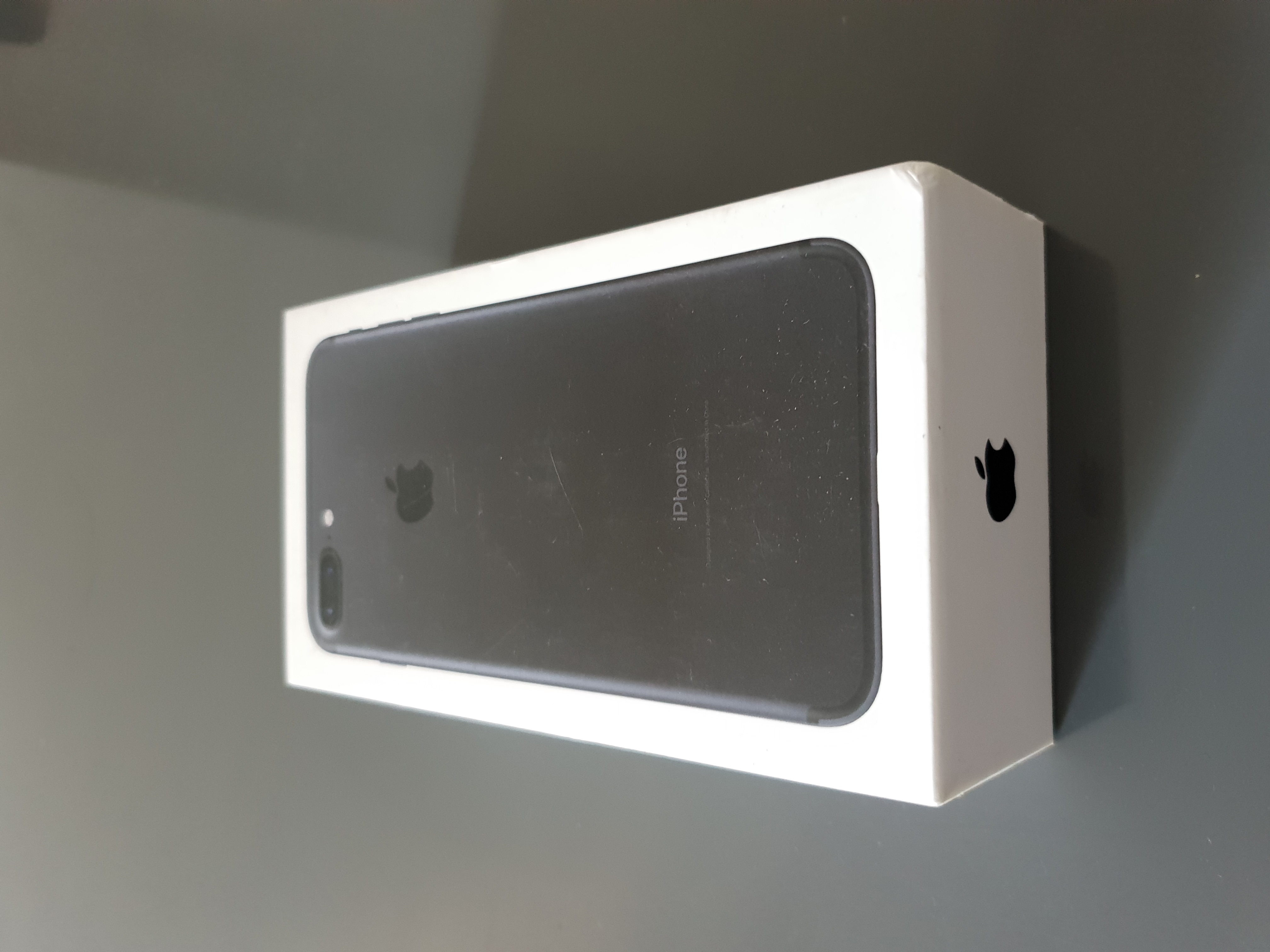 iPhone 7+ matte black 128GB - FXP